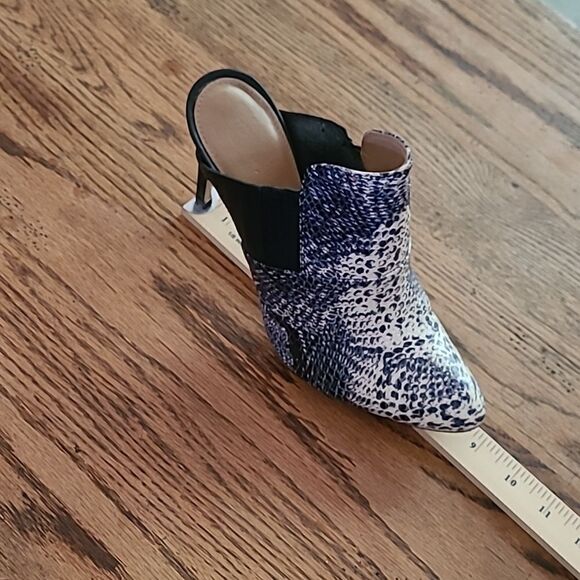Calvin Klein sz 8 faux snakeskin heels - Picture 5 of 10